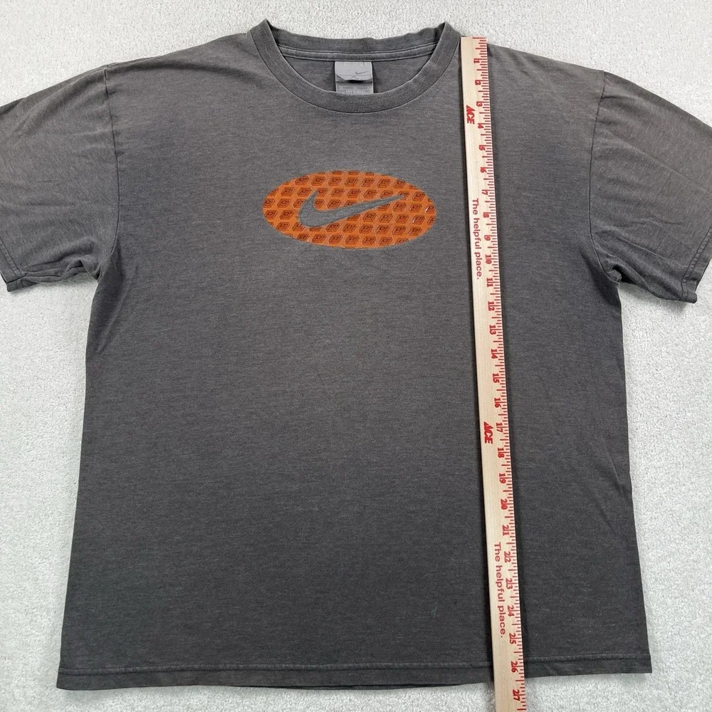 Vintage 2001 Nike Center Swoosh Tshirt  - Paper Thin Sundfaded Gray Men's M y2k